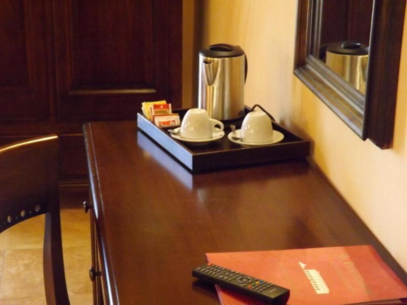 Relais Il Postiglione - Antica Posta Dei Chigi Hotel Campagnano Di Roma Phòng bức ảnh