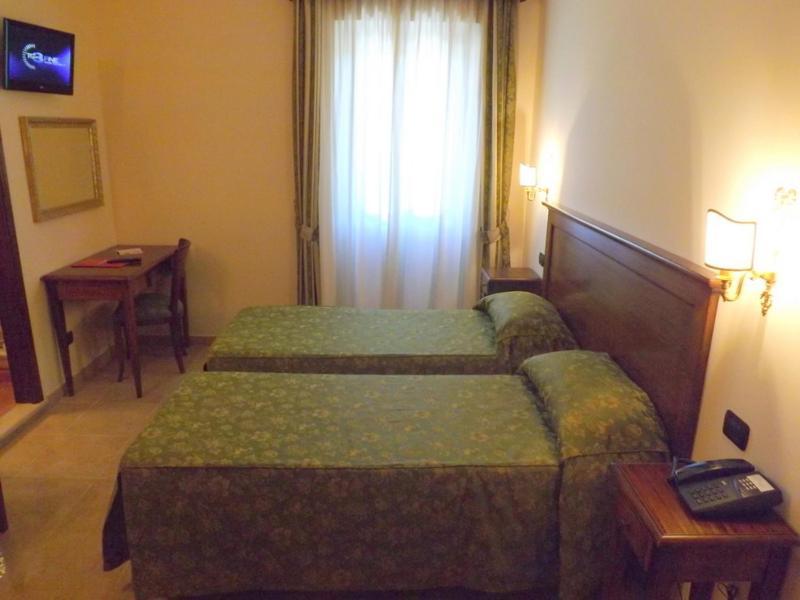 Relais Il Postiglione - Antica Posta Dei Chigi Hotel Campagnano Di Roma Phòng bức ảnh