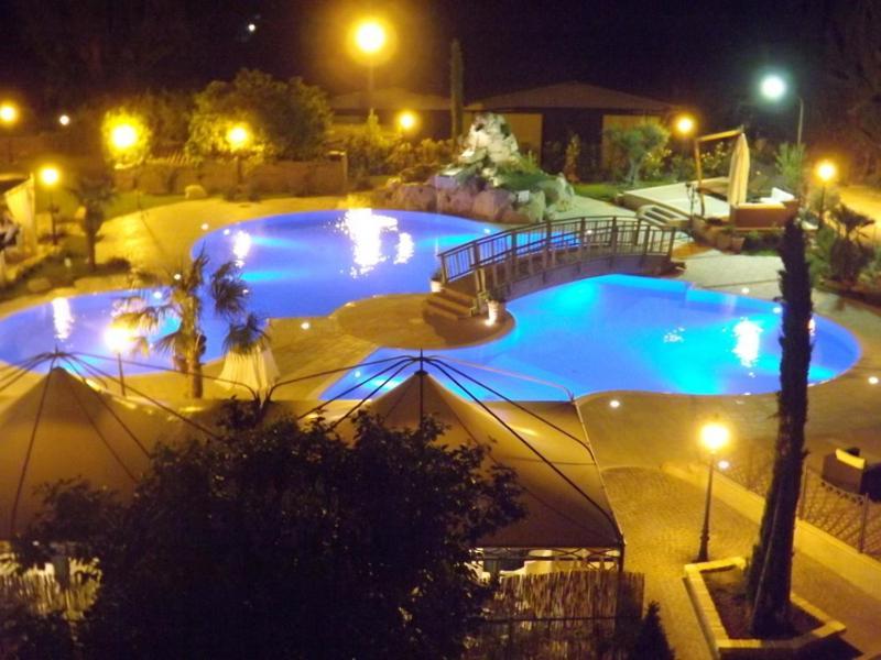 Relais Il Postiglione - Antica Posta Dei Chigi Hotel Campagnano Di Roma Ngoại thất bức ảnh